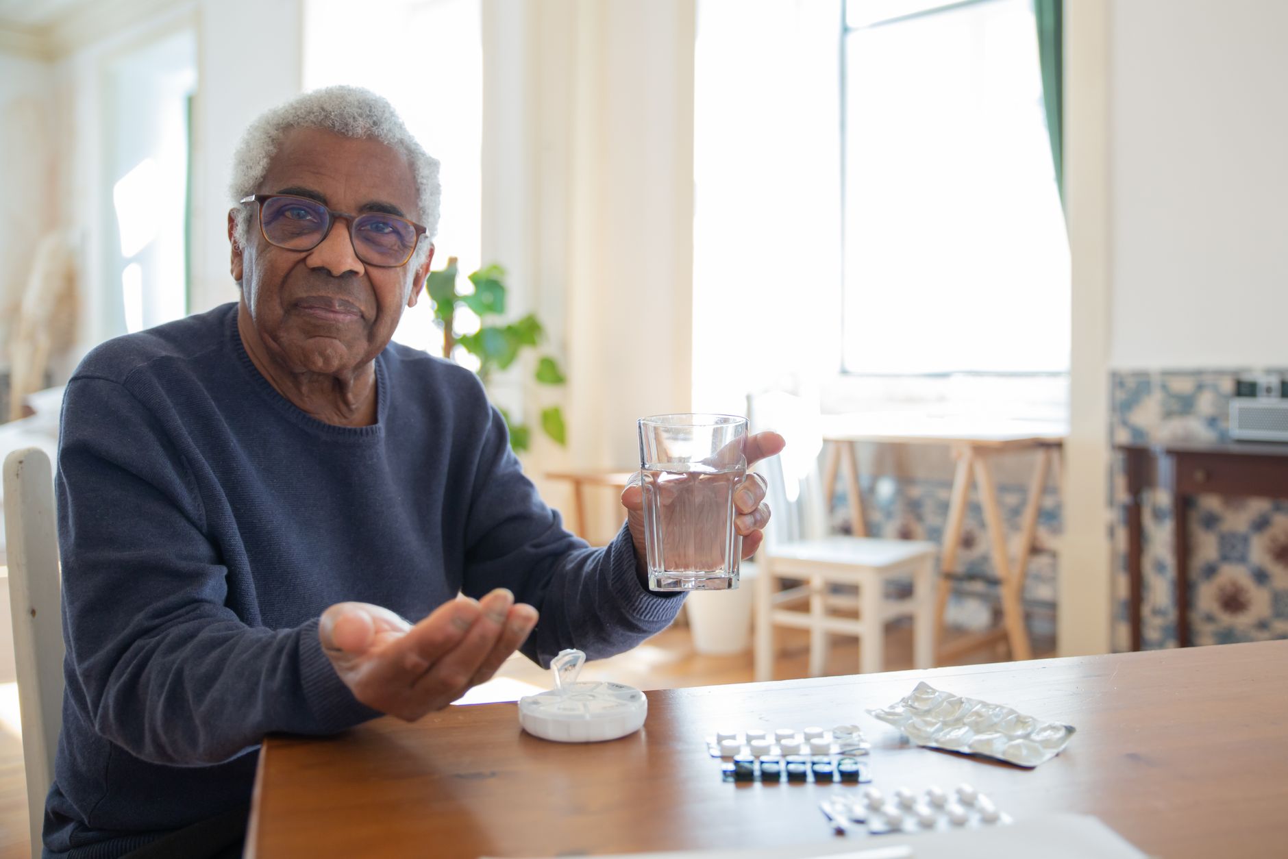 How to Organize Your Medications Safely at Home