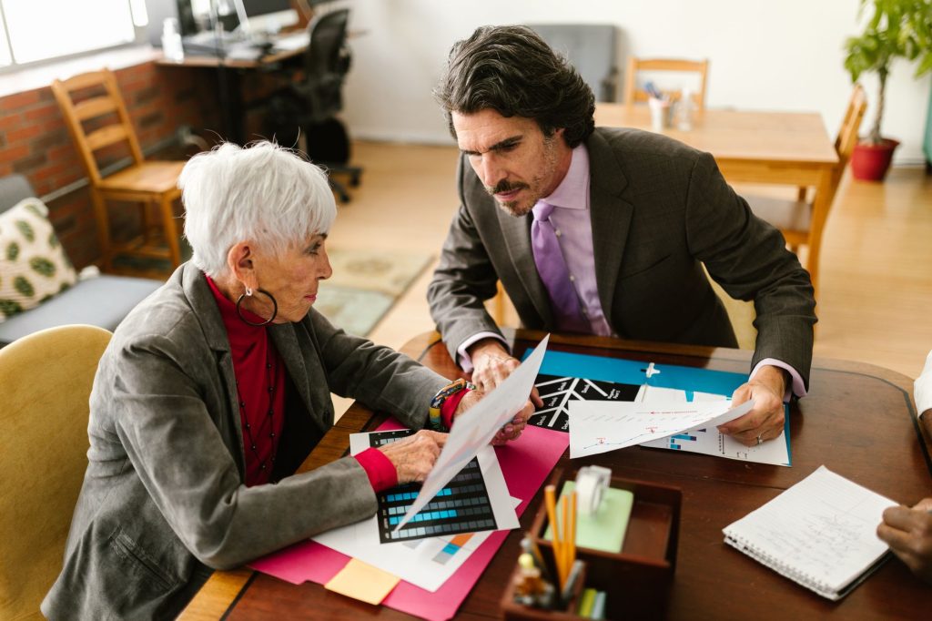 Legal & End-of-Life Plans — Essential Legal Documents Every Solo Ager Must Hav