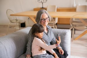 Smartphone Basics for Seniors: A Step-by-Step Guide to Staying Connected
